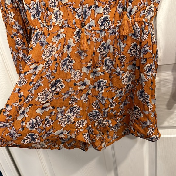 Aeropostale women’s lace up tassel romper jumpsuit - Picture 4 of 5